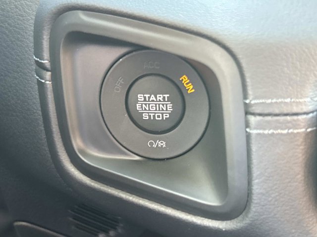 New 2027 Jeep Wrangler Unlimited Sahara AWD/4WD image 32