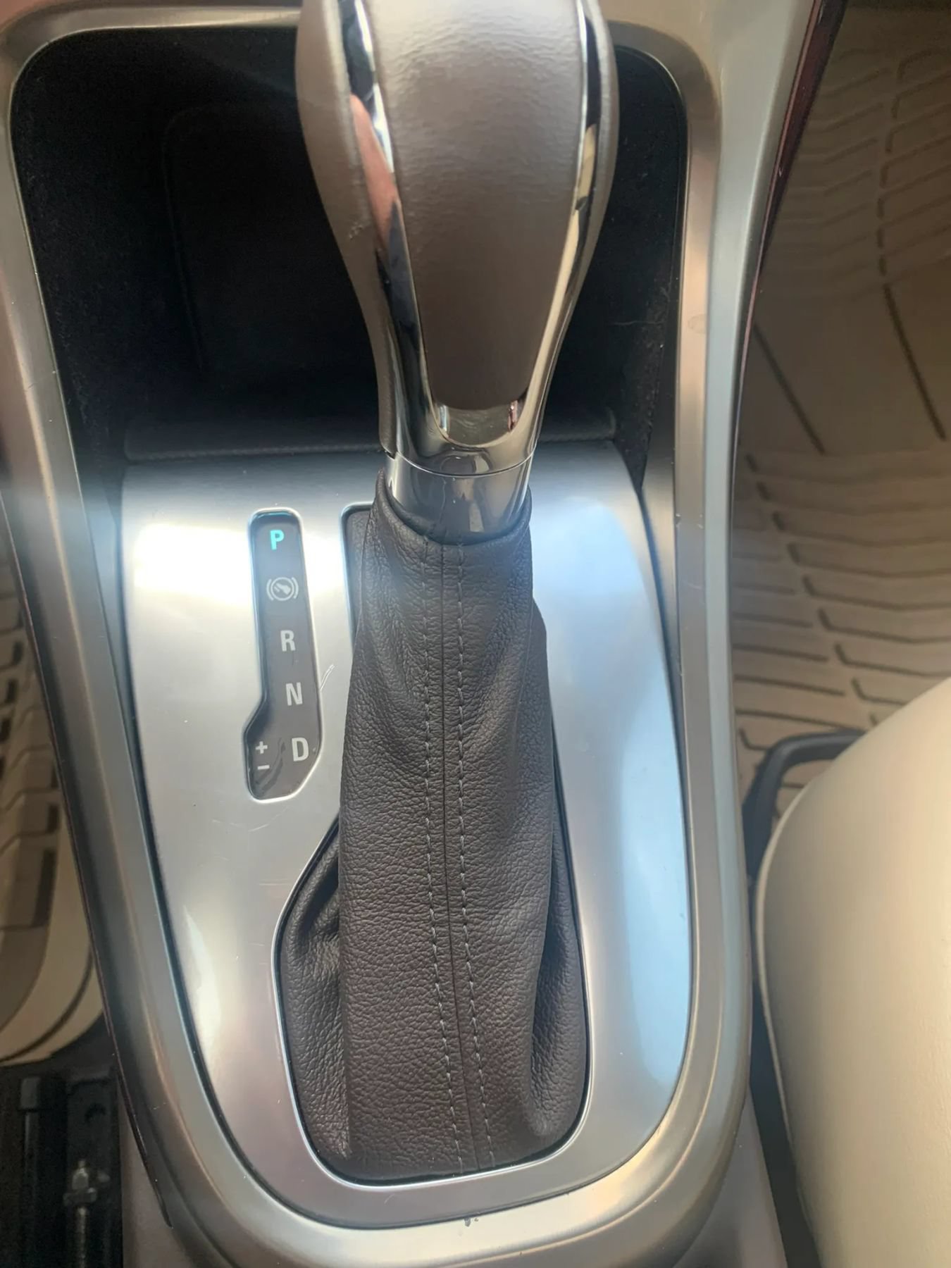 Used 2013 Buick Verano Leather FWD image 25