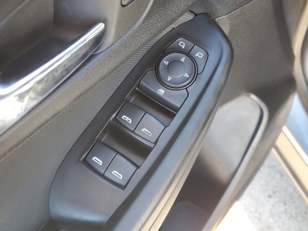 Used 2023 Chevrolet TrailBlazer RS w/ Convenience Package image 16