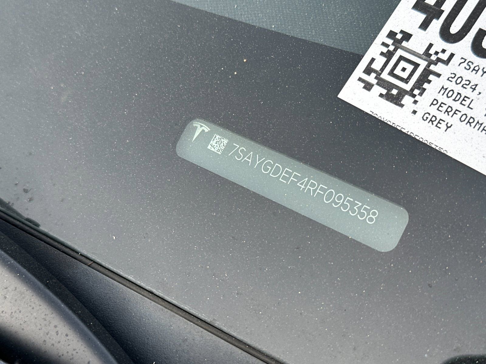 Used 2024 Tesla Model Y Performance image 3