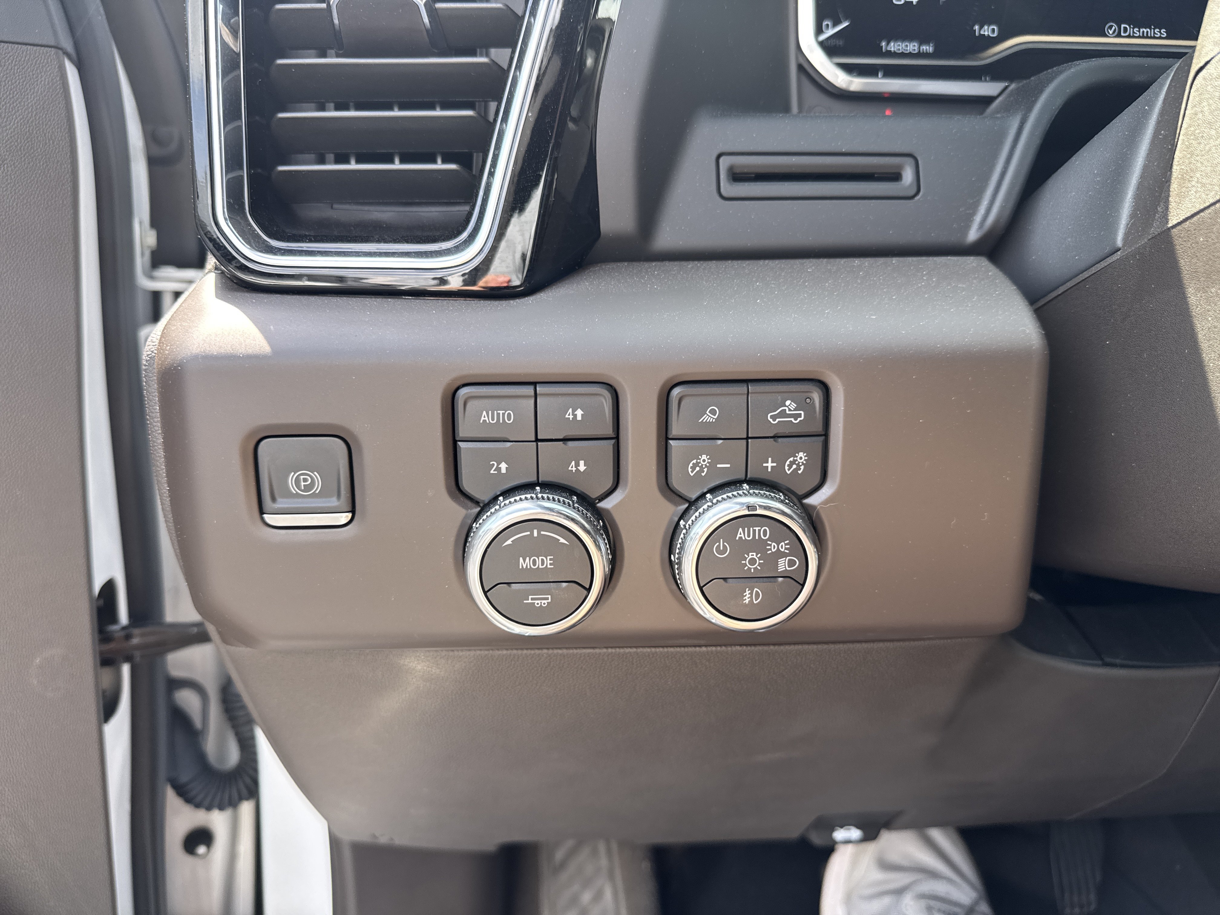 Used 2022 GMC Sierra 1500 Denali AWD/4WD image 30