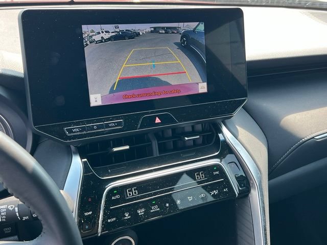 Used 2024 Toyota Venza Nightshade AWD/4WD image 18