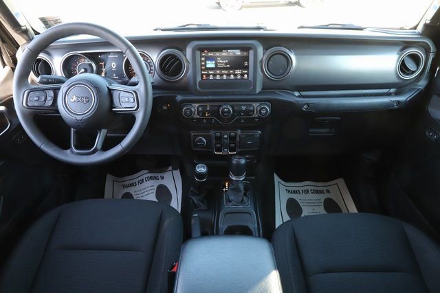 Used 2023 Jeep Gladiator Sport image 20