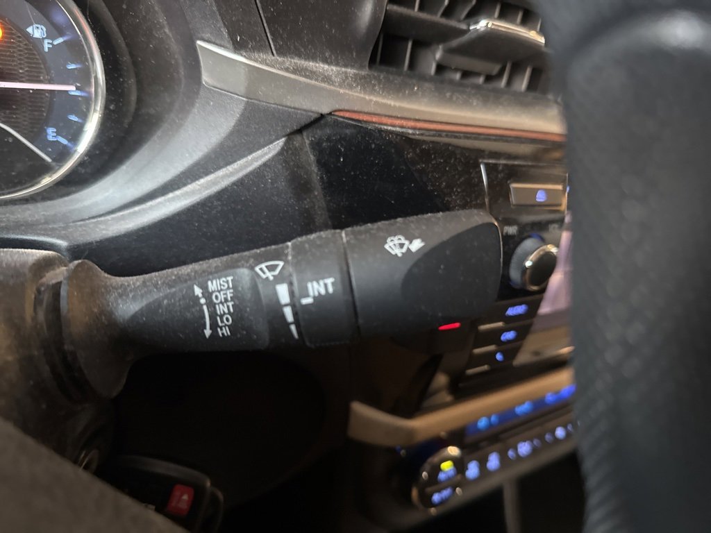 Used 2014 Toyota Corolla LE image 20