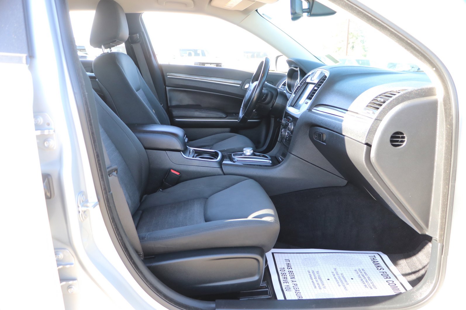 Used 2019 Chrysler 300 Touring w/ Sport Appearance Package RWD image 31