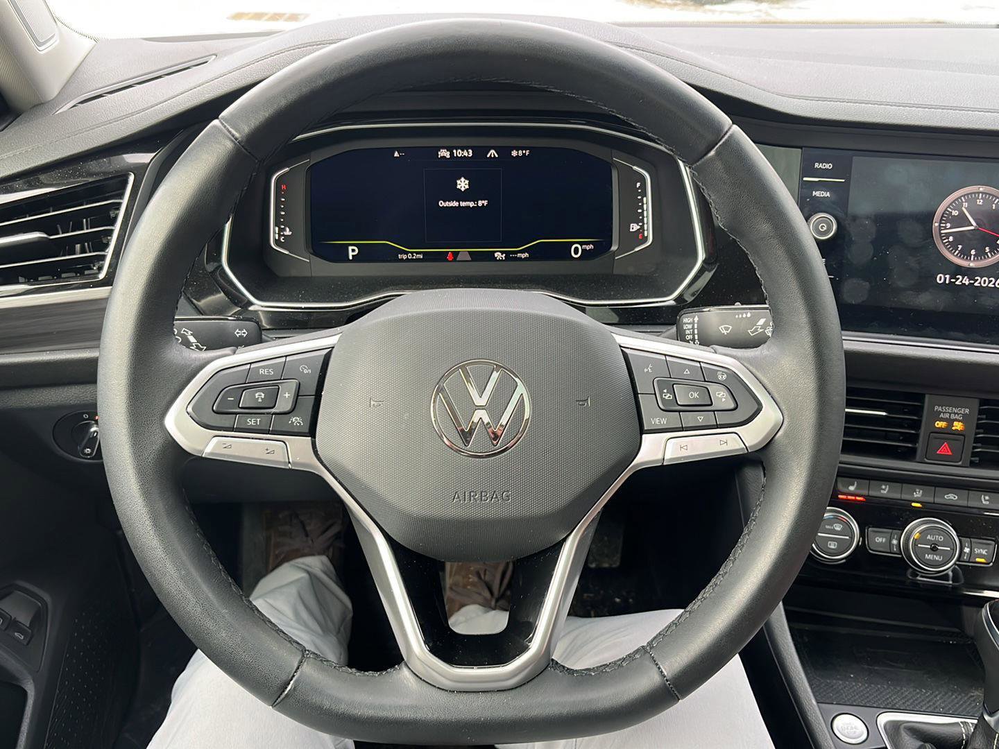 Used 2024 Volkswagen Jetta SEL image 12