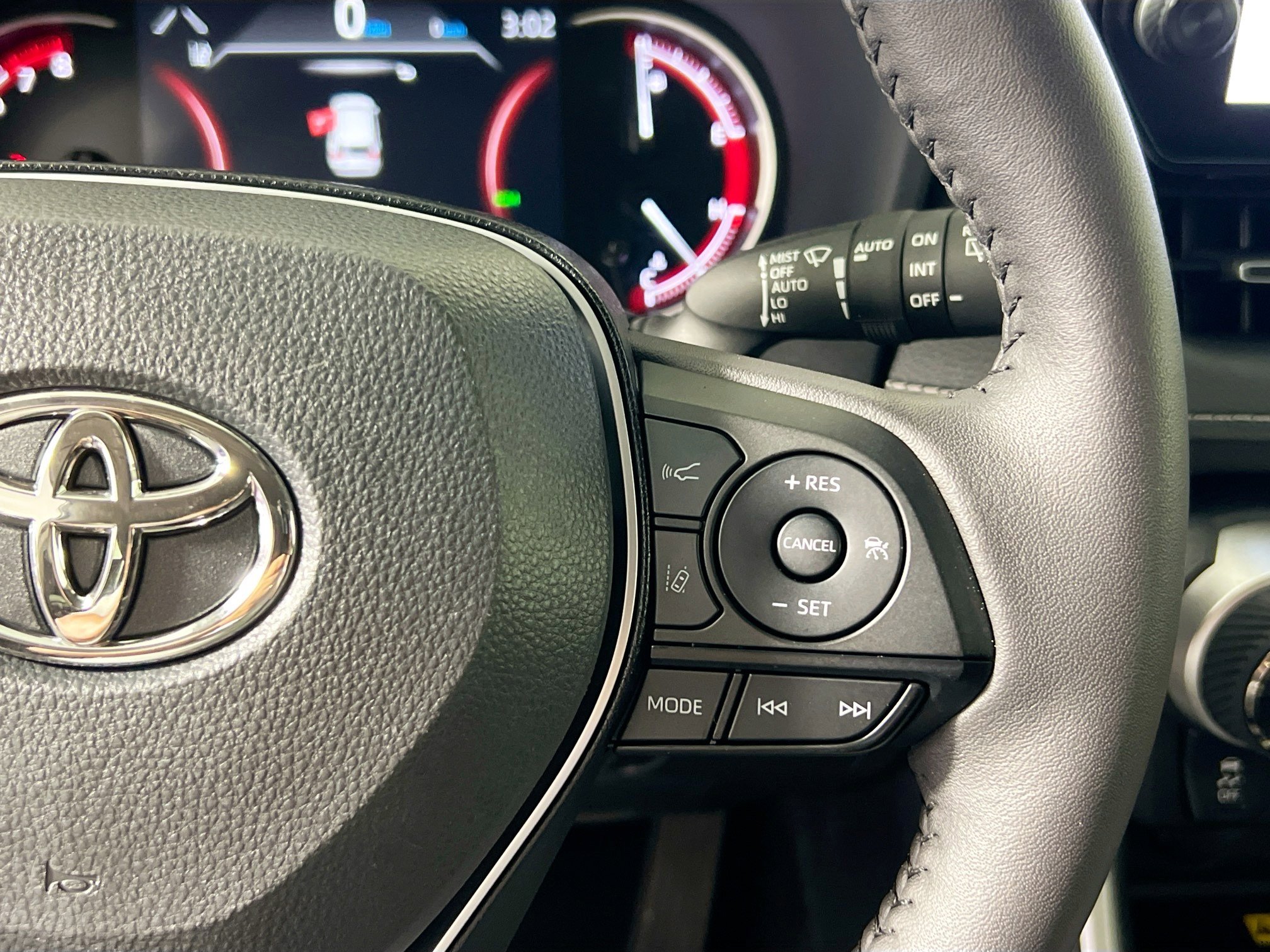 Used 2025 Toyota RAV4 XLE Premium w/ Weather Package image 19