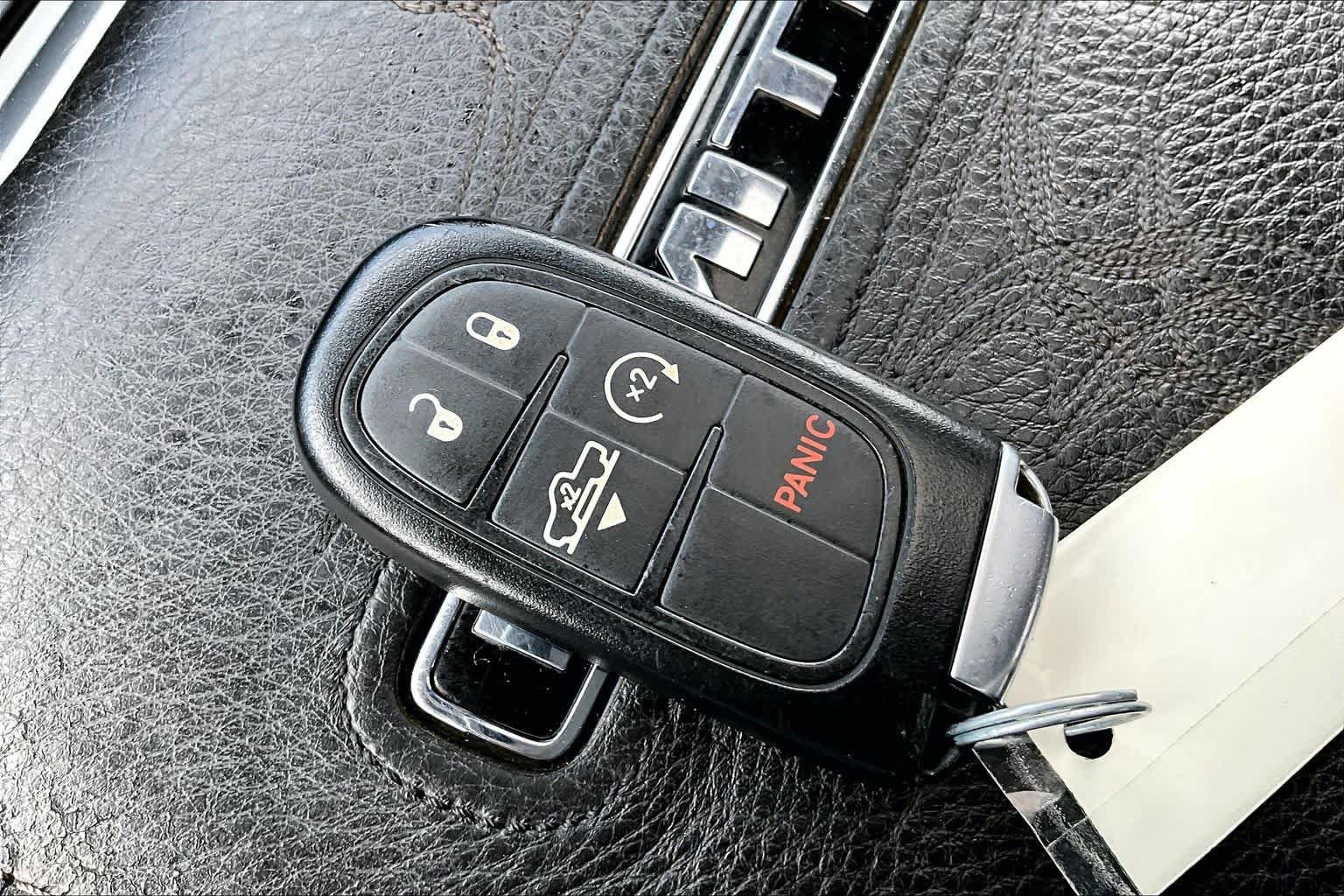 Used 2015 RAM 1500 Limited RWD image 15