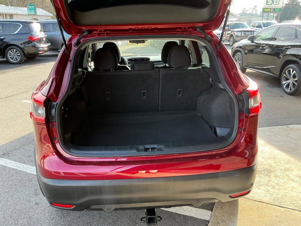 Used 2021 Nissan Rogue Sport S image 9