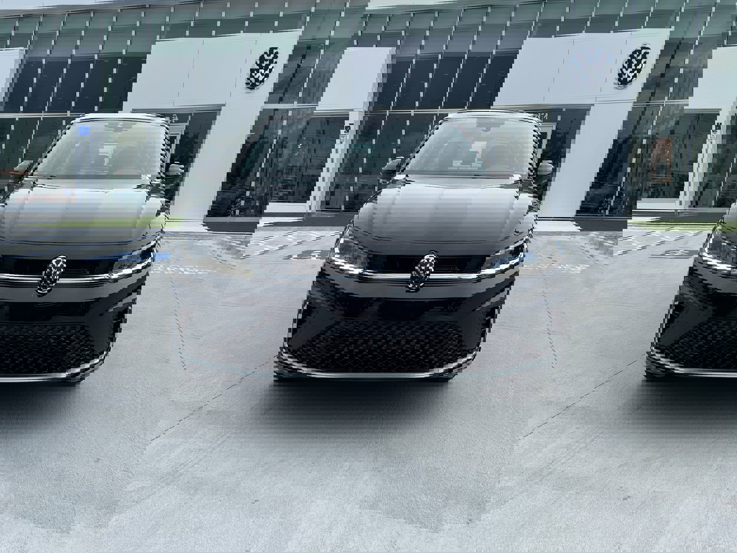 New 2025 Volkswagen Jetta SE image 2