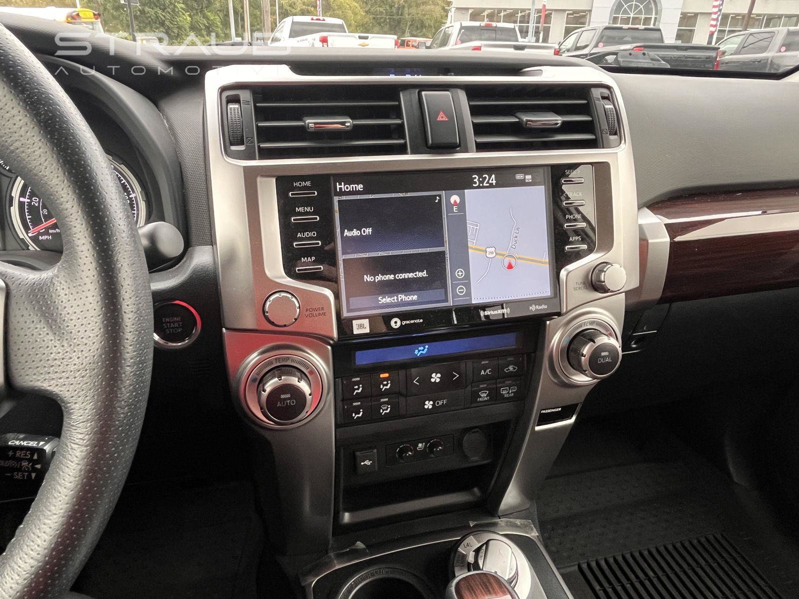 Used 2022 Toyota 4Runner Limited AWD/4WD image 24