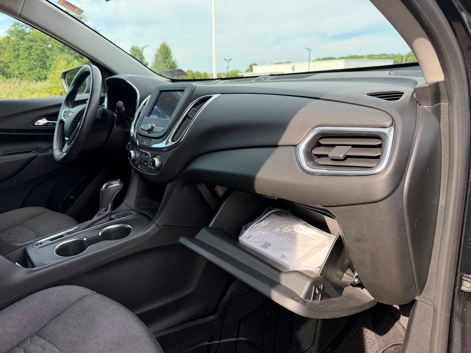 Used 2020 Chevrolet Equinox LT w/ Driver Convenience Package AWD/4WD image 41