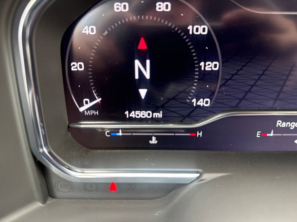 Used 2025 GMC Sierra 2500 AT4X w/ AT4X AEV Edition image 16