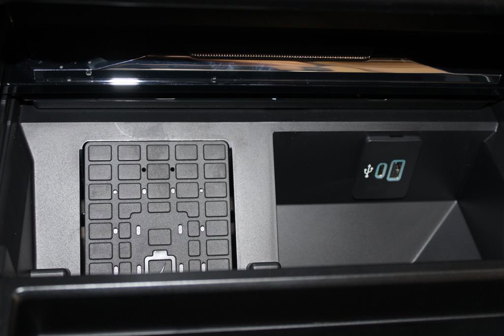 New 2026 Ford F250 Lariat w/ Chrome Package image 48