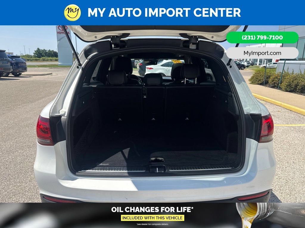 Used 2022 Mercedes-Benz GLC 300 4MATIC w/ Driver Assistance Package image 29