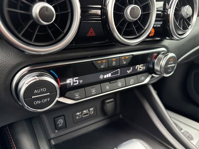 Used 2024 Nissan Sentra SR w/ SR Premium Package image 37