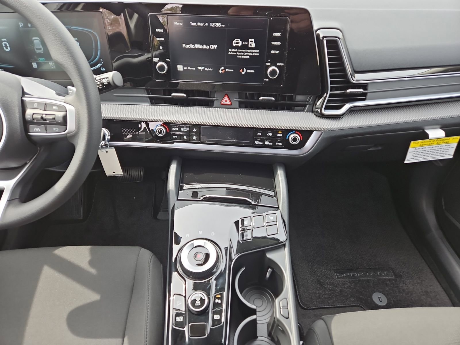 Used 2025 Kia Sportage LX image 11