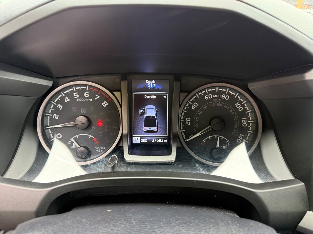 Certified 2022 Toyota Tacoma TRD Sport image 34