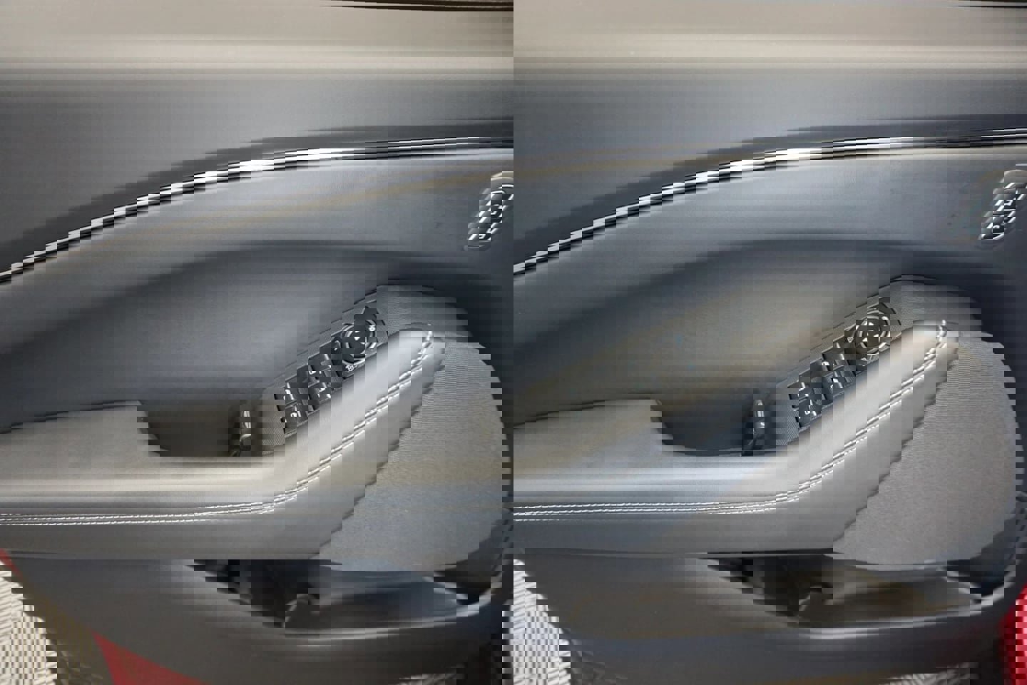 Used 2025 Ford Mustang Mach-E Select w/ Interior Protection Package image 16