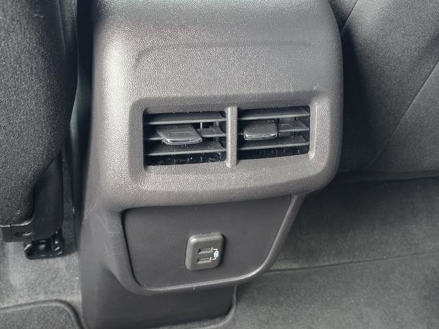 Used 2024 Chevrolet Equinox LT image 30
