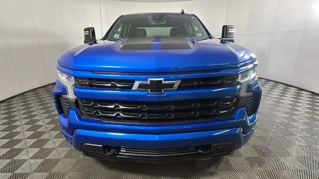 Used 2023 Chevrolet Silverado 1500 RST AWD/4WD image 7