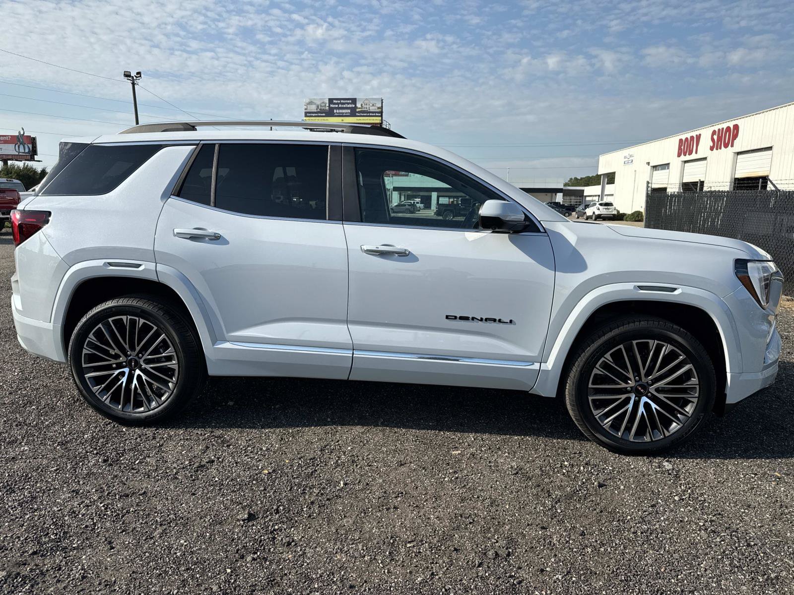 New 2027 GMC Terrain Denali w/ LPO, Black Badging Package AWD/4WD image 2