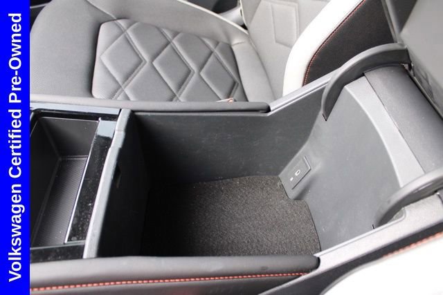 Used 2025 Volkswagen Atlas Peak Edition SE image 43