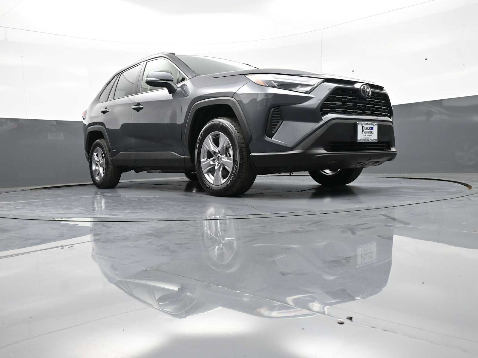 Used 2025 Toyota RAV4 XLE w/ Convenience Package AWD/4WD image 29