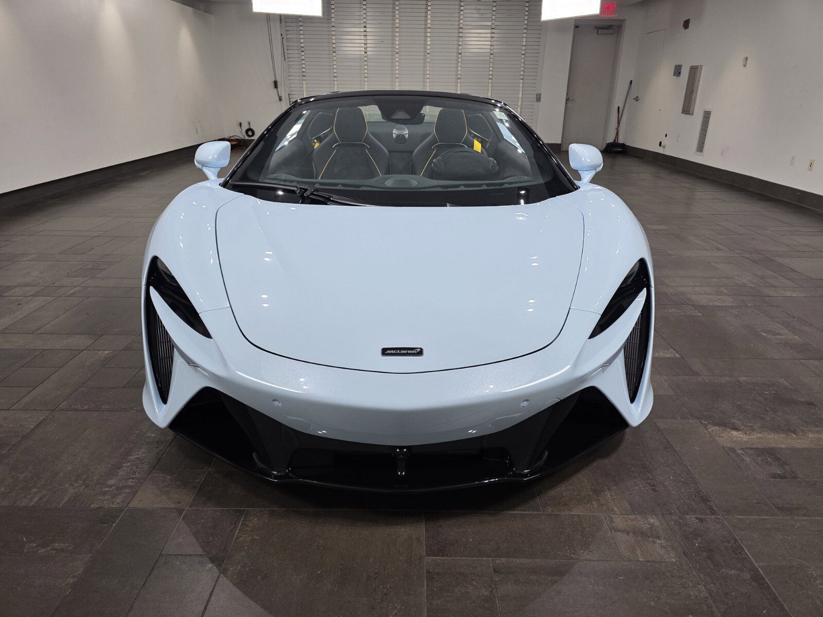 New 2026 McLaren Artura Spider RWD image 2
