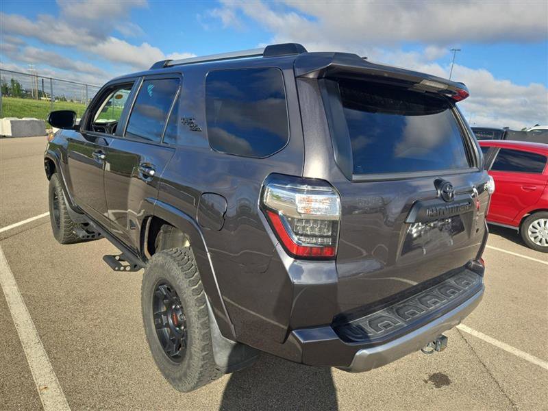 Used 2018 Toyota 4Runner TRD Off-Road Premium AWD/4WD image 8