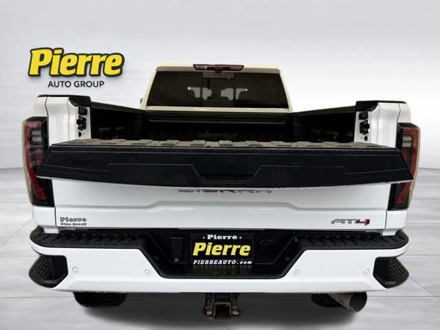 Used 2024 GMC Sierra 3500 AT4 w/ Technology Package image 4