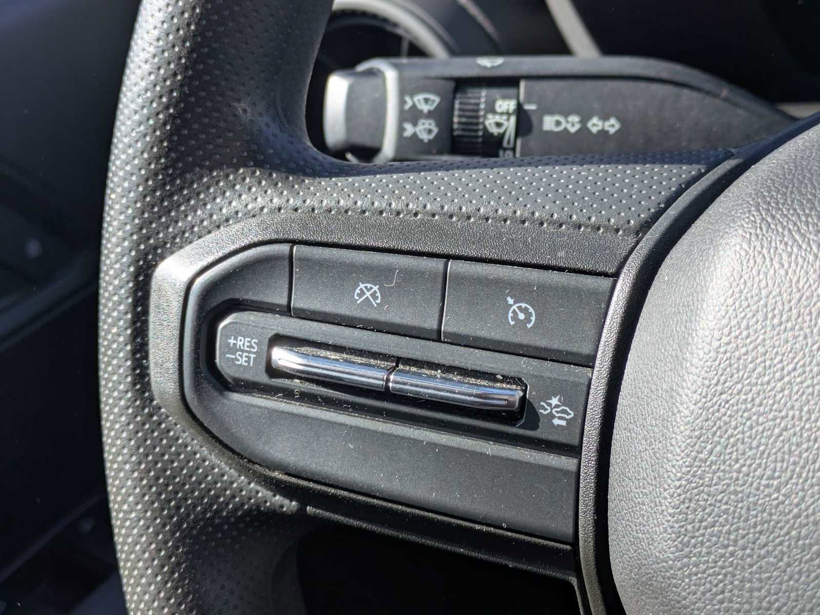 Used 2023 Chevrolet Colorado Trail Boss w/ Technology Package AWD/4WD image 25