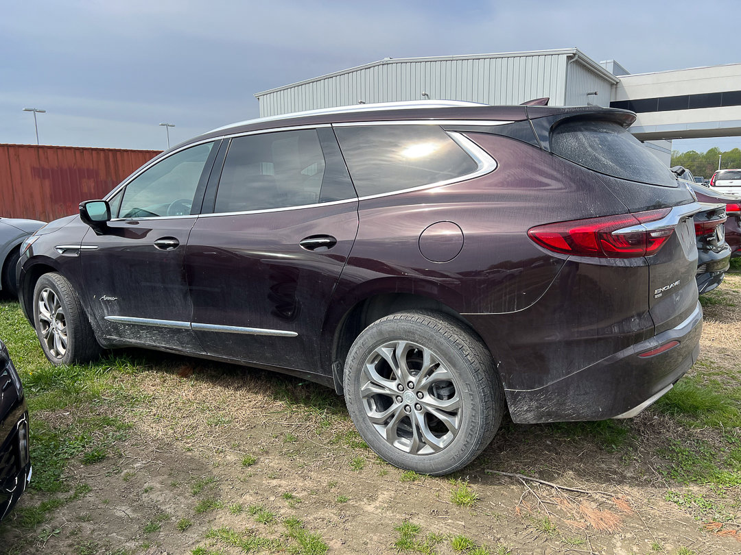 Used 2020 Buick Enclave Avenir w/ Avenir Technology Package image 2
