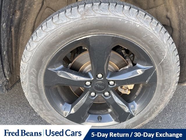 Used 2021 Jeep Grand Cherokee L Laredo image 8