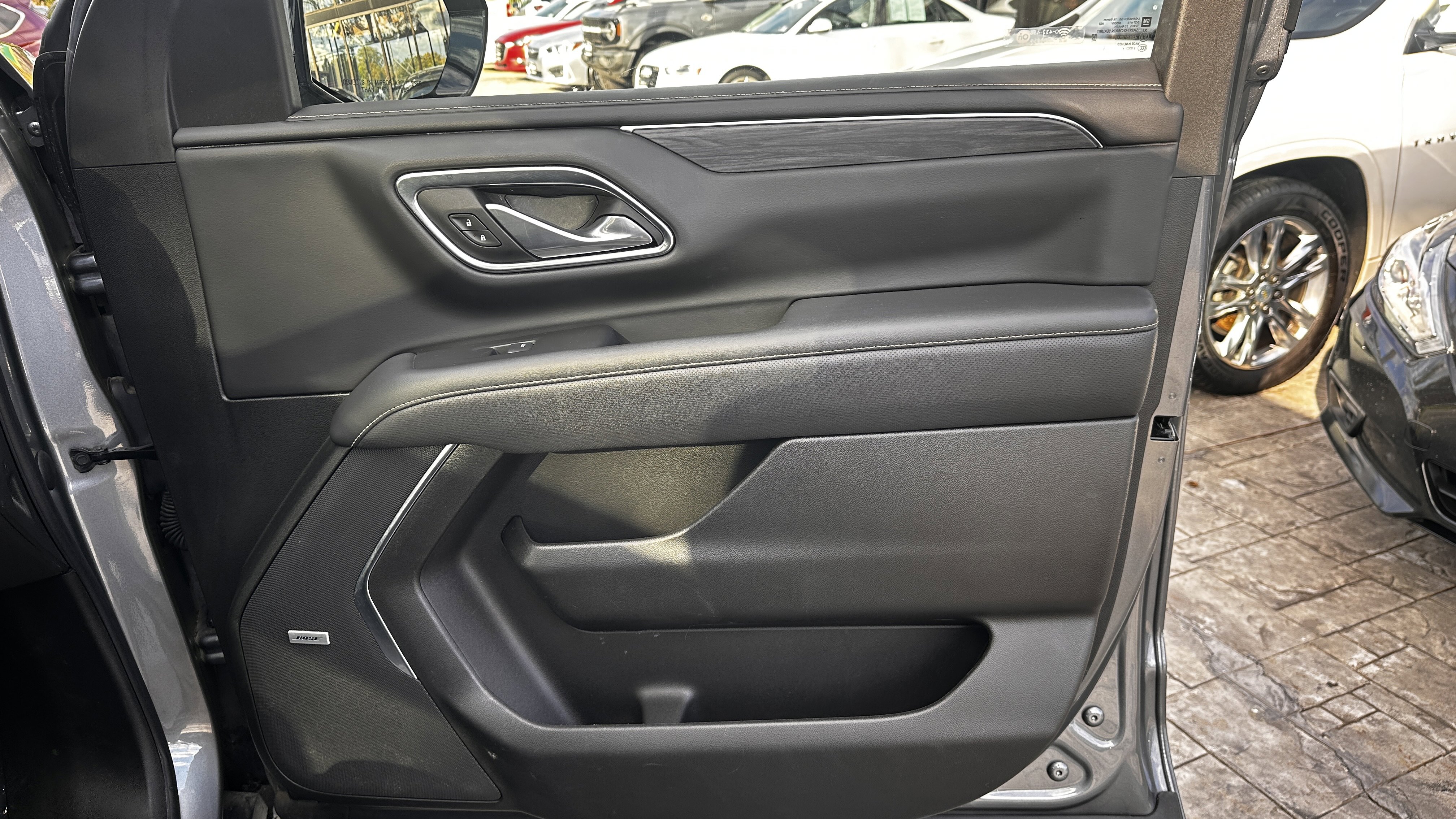 Used 2022 GMC Yukon SLT image 37