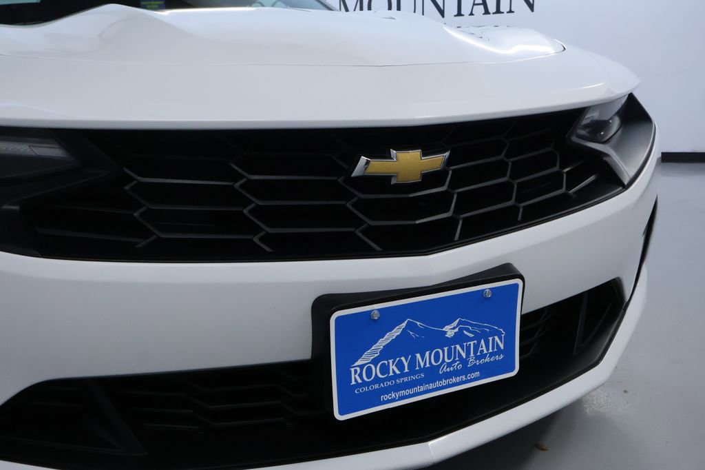 Used 2023 Chevrolet Camaro LT image 9