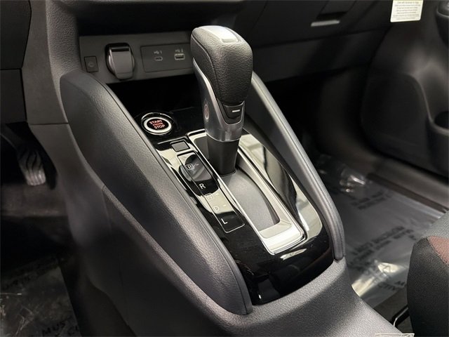 New 2025 Nissan Versa SR image 25