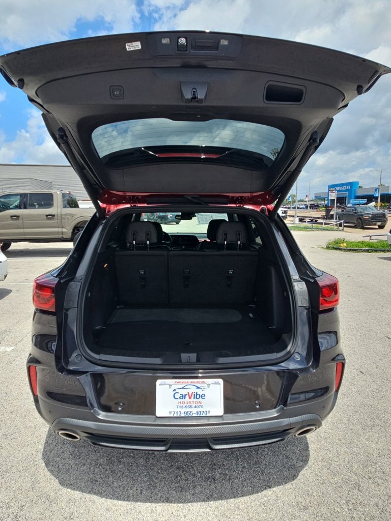 Used 2025 Chevrolet TrailBlazer RS w/ Convenience Package FWD image 22