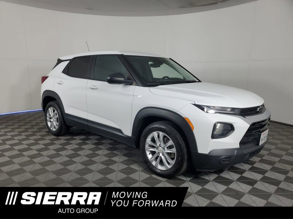 Used 2023 Chevrolet TrailBlazer LS w/ LPO, Blackout Package FWD image 1