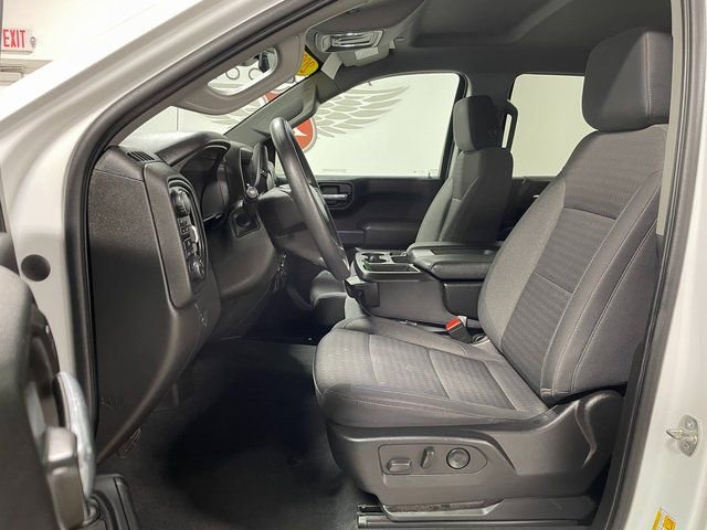 Used 2022 Chevrolet Silverado 1500 Custom w/ LPO, Dark Essentials Package AWD/4WD image 11