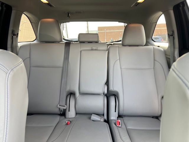 Used 2017 Toyota Highlander XLE image 12