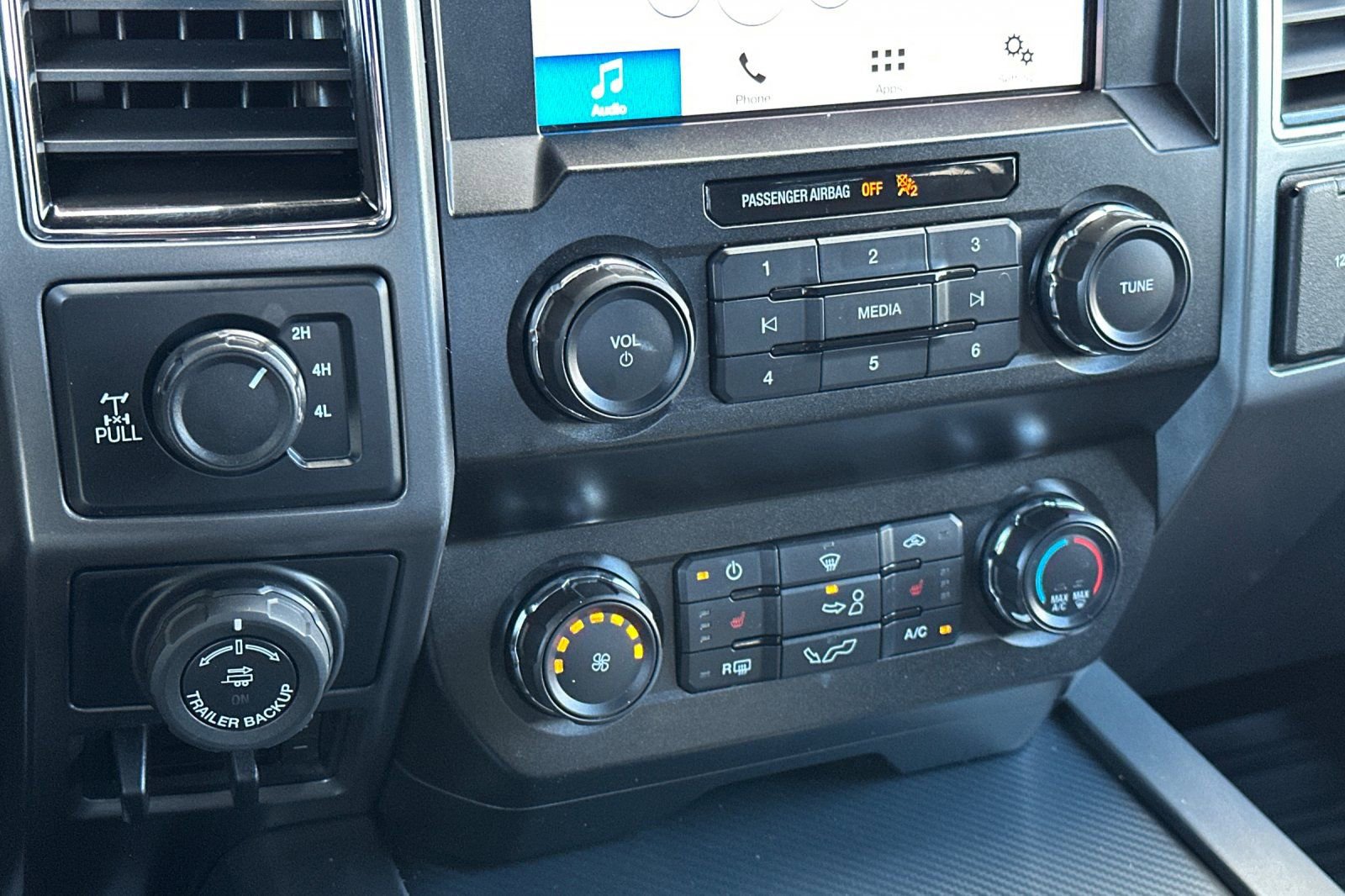 Used 2019 Ford F150 XLT w/ Equipment Group 302A Luxury image 17