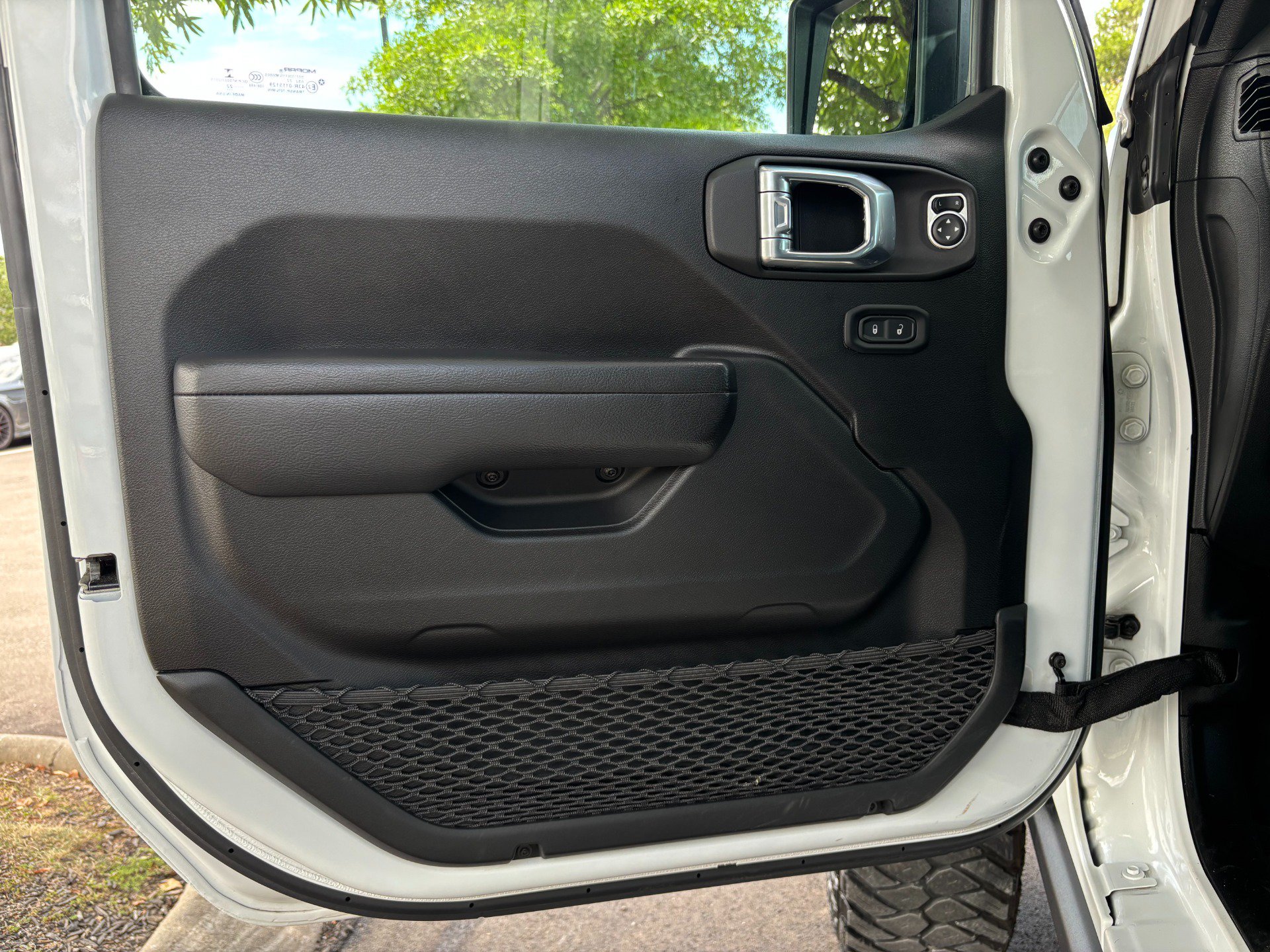 Used 2022 Jeep Gladiator Rubicon w/ LED Lighting Group AWD/4WD image 55