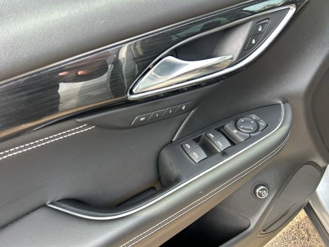 Certified 2023 Buick Envision Essence w/ Sport Touring Package AWD/4WD image 25