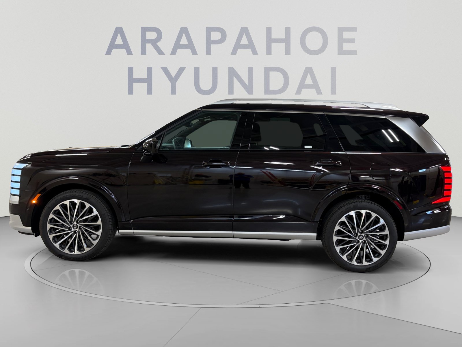Used 2026 Hyundai Palisade Calligraphy AWD/4WD image 2