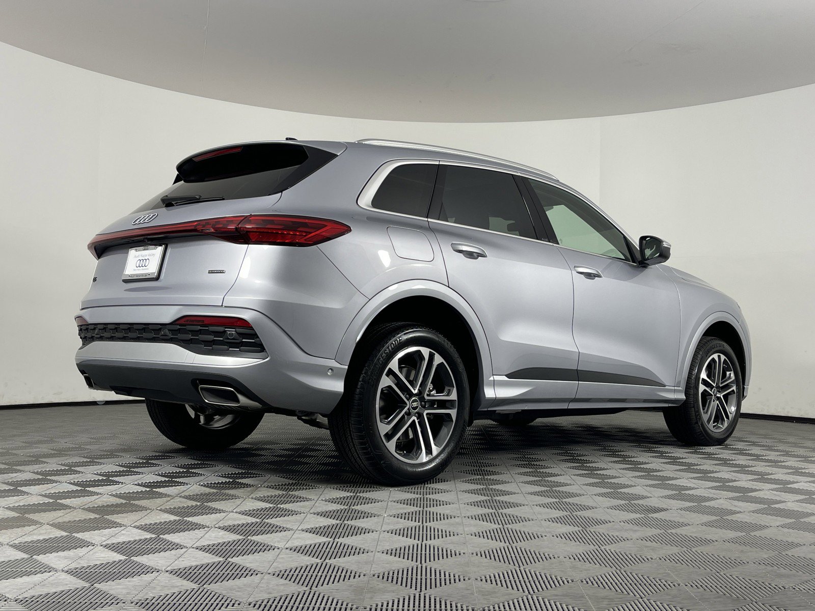 New 2025 Audi Q5 Premium Plus w/ Premium Plus image 13