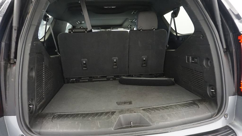 Used 2021 GMC Yukon XL SLT w/ SLT Premium Package image 26