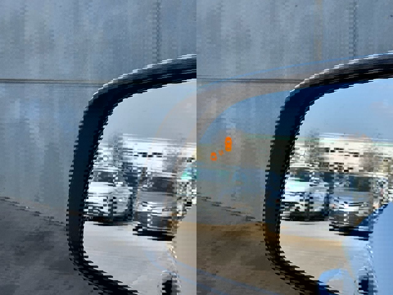 Used 2025 Hyundai Venue SEL image 20