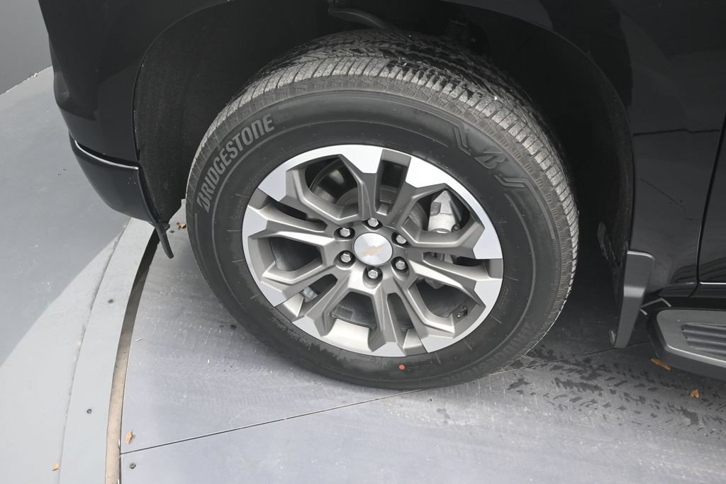 Used 2024 Chevrolet Silverado 1500 High Country RWD image 9