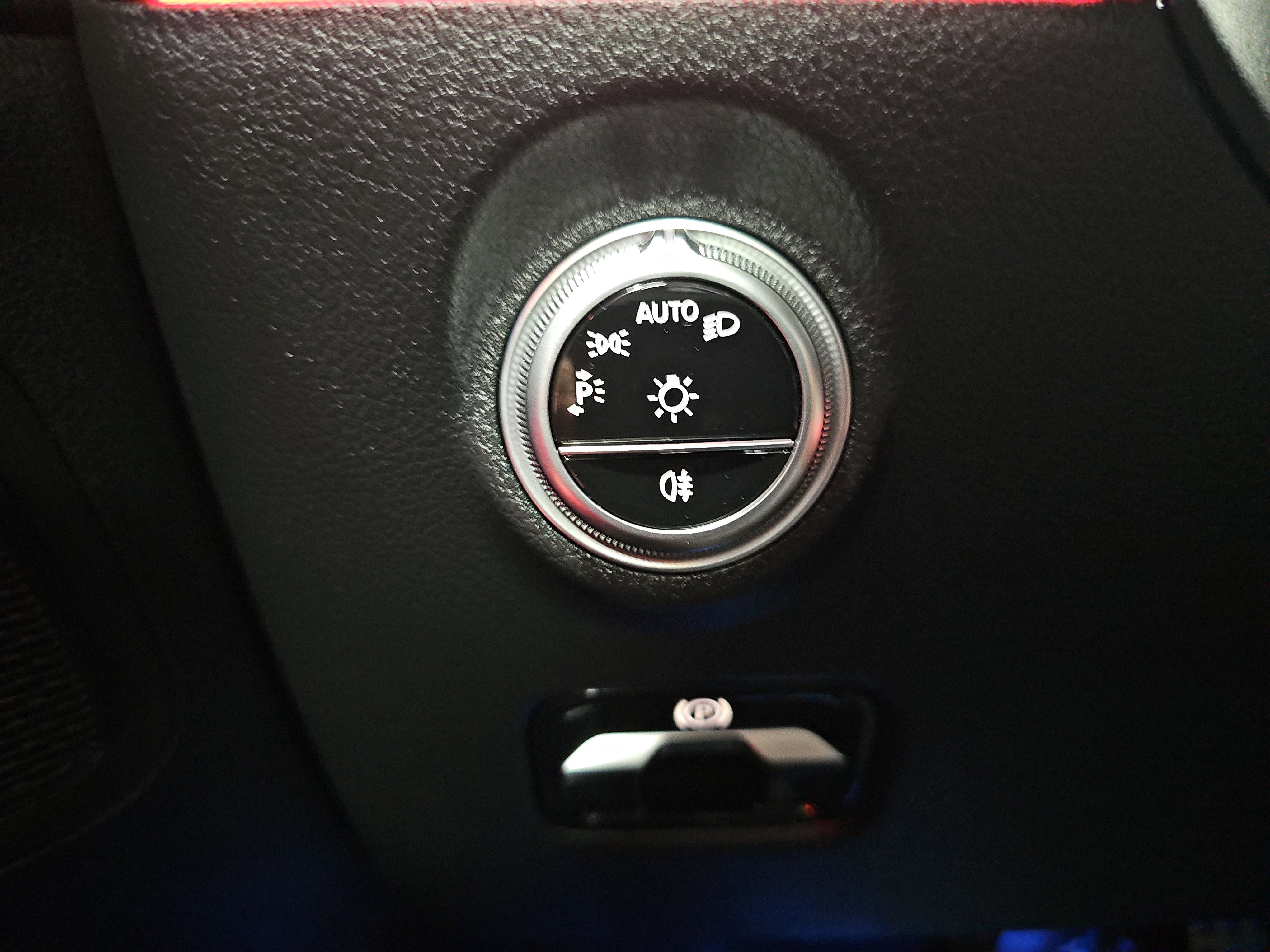 Certified 2023 Mercedes-Benz C 300 Sedan image 28